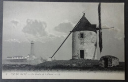 CPA 29 ILE DE BATZ - Le Moulin Et Le Phare - LL 8 - Réf. F 138 - Ile-de-Batz