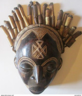 Afrique Ancien Masque Tchokwe - Angola Cheveux De Bambou (et) - Afrikanische Kunst