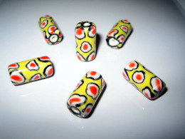 Perles X 20, Tube, Jaune, Motif Rouge Cerclé De Noir, En Céramique 15mm De Haut. - - Perlas