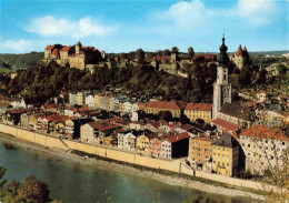 73962761 Burghausen__Salzach_Oberbayern Panorama Altstadt Kirche Burgen - Burghausen