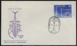 India. FDC Sc. 342.   Silver Jubilee Of All India Radio.  FDC Cancellation On Cachet FDC Envelope - FDC