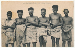 CPA - MADAGASCAR (Côte Est) - Groupe D'Antaimoro - Madagascar