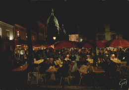 75 PARIS MONTMARTRE LA NUIT LA PLACE DU TERTRE ET LE DOME DE LA BASILIQUE DU SACRE-COEUR - Paris La Nuit