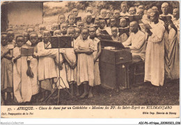 AICP6-AFRIQUE-0636 - AFRIQUE - Classe De Chant Par Un Catéchiste - MISSIONS DES P P DU SAINT-ESPRIT AU KILMANJARO - Tanzanie