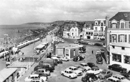 Villers Sur Mer * La Place Mermoz Et La Plage * Restaurant Bar Le Mermoz - Villers Sur Mer