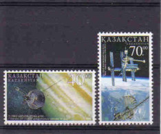 Kazakhstan 2003 Space Y.T. 356/357 ** - Kazajstán