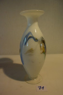 C71 Magnifique Vase Soliflore En Verre Coulé Et Coloré - Jarrones