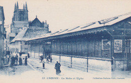 29 CARHAIX    Les Halles Et L'Eglise   ...avec Affiches Singer...    TB PLAN   Env. 1930             RARE - Carhaix-Plouguer