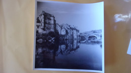 SNAPSHOT PHOTO AMATEUR 18/18CM AVEYRON ESPALION AOUT 1965 - Orte