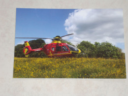 East Midlands Air Ambulance Helicopter/Helicoptere 5 - Helicópteros