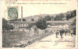 CPA Carte Postale France Thizy Route De Cours Sortie De L'usine Dupuis Début 1900  VM78285ok - Thizy