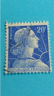 FRANCE - République Française - RF - Timbre 1957 : Marianne, Type Muller - 20 F - 1955-1961 Marianne Van Muller