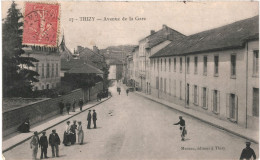 CPA Carte Postale France Thizy Avenue De La Gare Animée  1907  VM78287 - Thizy
