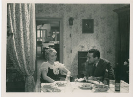 Photo Janine Crispin Et Jean Murat Dans Le Film 2ème Bureau De Pierre Billon En 1935 - Beroemde Personen