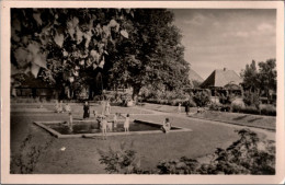 ! S/w Ansichtskarte Aus Oldenburg In Holstein, 1956, Kinderspielplatz - Oldenburg (Holstein)