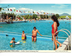 ANGLETERRE :  BUTLINLAND - PWLLHELI /n° 3P1 / PISCINE EXTERIEURE /CPA Couleurs NEUVE  John HINDE / RARE - Minehead