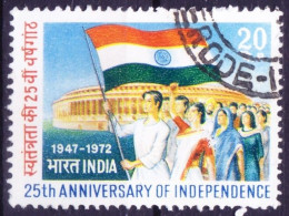 India 1972 Fine Used, Celebrating Independence Day, Flag, Parliament - Briefmarken