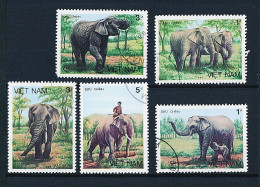 5 Timbres Oblitérés VIÊT NAM Bu'u Chinh  1986 Eléphant XI-11 - Eléphants