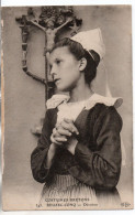 Carte Postale Ancienne Beuzec - Dévotion - Costume, Mode - Beuzec-Cap-Sizun