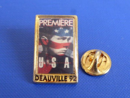 Pin's Magazine Première Cinéma - Festival Deauville 92 - James Dean - Média Revue (RB17) - Médias