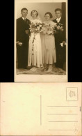 Ansichtskarte  Hochzeit - Gruppenfotos - Doppelhochzeit Mit Pärchen 1930  - Noces