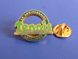 Pin's 15è Anniversaire Tennis Magazine 1976 1991 - Média Revue - Zamac Decat (RB20) - Médias