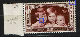 405 Cdf **  Nuance Foncée Et  Point Brun Et Blanc - 1931-1960