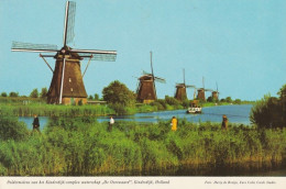 1 AK Niederlande * Kinderdijk Das Dorf Mit Den Windmühlen - Kinderdijk Gehört Seit 1997 Zum UNESCO Weltkulturerbe * - Kinderdijk