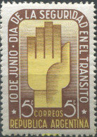725669 HINGED ARGENTINA 1948 DIA DE LA SEGURIDAD VIAL - Ungebraucht