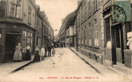 N40 - 80 - AMIENS - Somme - La Rue Du Hocquet - Amiens