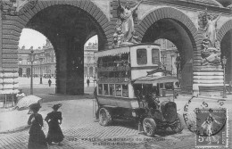 Paris – Les Guichets Du Carroussel – Station D'autobus  - District 01