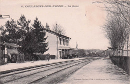 Coulanges Sur Yonne - La Gare  - CPA °Jp - Coulanges Sur Yonne