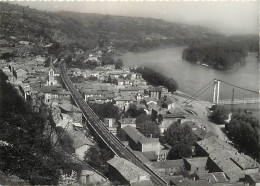 Gd Format -ref-AD-582- Ardèche - Serrières - Vue D Ensemble De La Ville Et Du Rhône - Ligne De Chemin De Fer - - Serrières