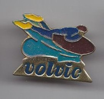 Pin's Volvic PLongeur Surfeur Réf 4803 - Buceo