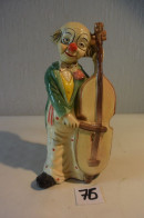 C76 Posture De Clown Magicien - Personnages