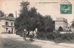 95 Soisy Sous Montmorency La Rue Des écoles CPA Attelage Cheval , Commerce De Vins - Soisy-sous-Montmorency