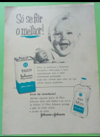 Publicité Vintage  Poudre Pour Bébé  Johnson & Johnson.   Page De Magazine.   Portugal 1956. - Publicités