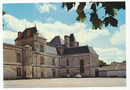 CPSM / CPM 10,5 X 15 Deux-Sèvres COULONGES-sur-L'AUTIZE  L'Hôtel De Ville - Coulonges-sur-l'Autize