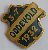 IK Oddevold Sweden Football Soccer Club Fussball Calcio Futbol Futebol  PINS A4/7 - Football