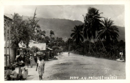 PC HAITI CARIBBEAN PORT-au-PRINCE STREET SCENE Vintage Photo Postcard (b52087) - Haïti