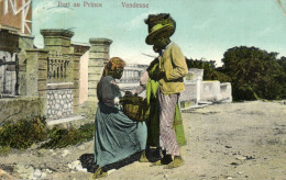 PC HAITI CARIBBEAN PORT-au-PRINCE VENDEUSE TYPES Vintage Postcard (b52085) - Haïti