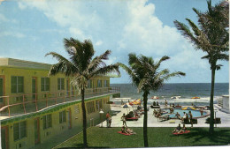 PC US,WHISPERING PALMS RESORT, MIAMI BEACH, FLORIDA, MODERN Postcard (b52386) - Miami Beach