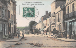 CPA 61 LE MESLE SUR SARTHE / UN COIN DE LA PLACE ET ROUTE DE SAINT AUBIN - Altri & Non Classificati