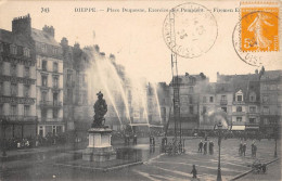 Delcampe - CPA 76 DIEPPE / PLACE DUQUESNE / EXERCICE DES POMPIERS / Cliché Rare - Dieppe