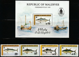 MALDIVES - N°1033/6+Bloc N°112 ** (1985) Journée Du Pêcheur - Thons - - Maldivas (1965-...)