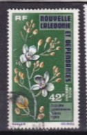 NOUVELLE CALEDONIE Dispersion D'une Collection Oblitéré Used  1975 Fleur - Gebruikt