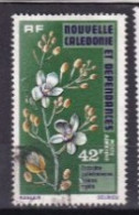 NOUVELLE CALEDONIE Dispersion D'une Collection Oblitéré Used  1975 Fleur - Usati