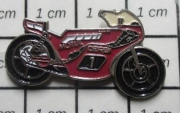 718c  Pin's Pins / Beau Et Rare / MOTOS / MOTO SPORTIVE DERBI MOTUL - Motorfietsen