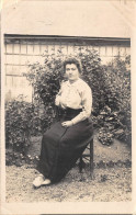 27-LA-BONNEVILLE- CARTE-PHOTO UNE FEMME - Other & Unclassified