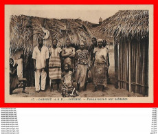 CPA KOTONOU (Dahomey)   Famille Noire Et Leur Habitation, Animé...CO1488 - Dahomey